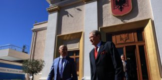 “Mision i pamundur kundër Berishës” – Arjan Ndoja: Si mund t’ia marrin PD-në Berishës?