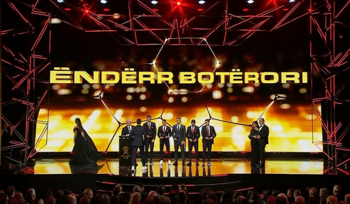 -800-0-1765985285ximg-0305-798