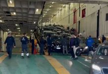 Festat e fundvitit, fluks pasagjerësh në portin e Vlorës