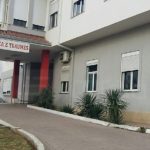 Pësoi dëmtime në fytyrë nga lëndë piroteknike, 15 -vjeçari përfundon te Trauma