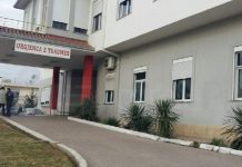 Pësoi dëmtime në fytyrë nga lëndë piroteknike, 15 -vjeçari përfundon te Trauma