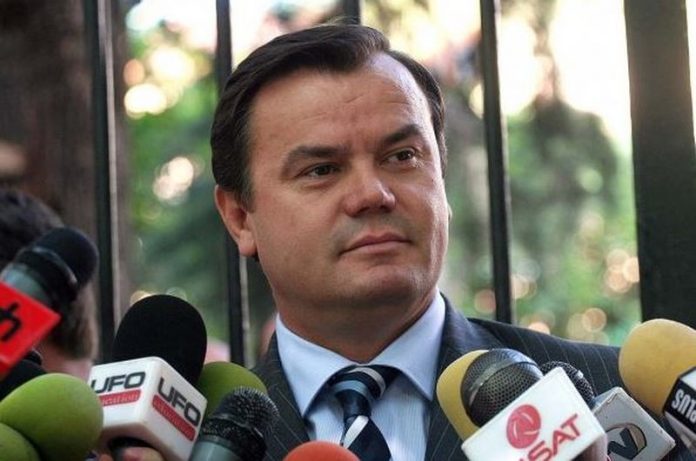 -800-0-18b133ad472f089f7a7fd49316ed0cf9