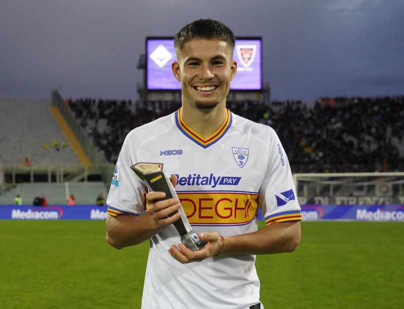 Po shkëlqen në fushë me fanellën e Leçes  rritet ndjeshëm vlera e kartonit të Berishës