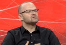 “Foltore me foltore”/ Aulon Kalaja: ‘Lëvizja e Salianjit’ e mirë për PD-në. Në Durrës, pati interes!