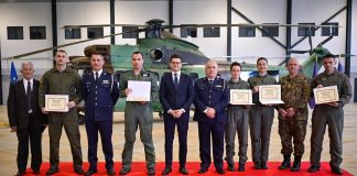 Pirro Vengu uron 58-vjetorin e Bazës Ajrore të Farkës, prezanton 5 pilotët e rinj të Forcës Ajrore