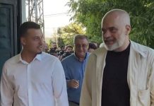 Edi Rama shkoi t’i takonte të atin në burg, djali i Hashim Thaçit e falenderon publikisht: Je shembulli i atdhedashurisë