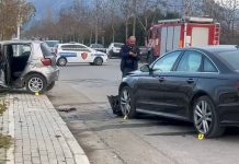 Aksident i rëndë në Kamëz! Dy makinat përplasen me njëra-tjetrën, plagosen 4 persona