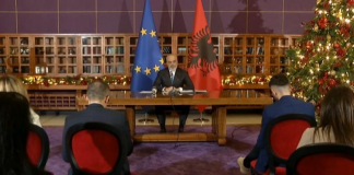 Shqipëria, lider në funksionimin e administratës. Ishim të varur nga koncesionet”, ironizon Rama: Në kundërtendencë me atë se çfarë ziejnë 70 tenxheret politike!