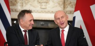 Britania e Madhe nënshkruan marrëveshje detare me Norvegjinë për të përballuar kërcënimin nga nëndetëset ruse