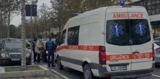Vdekja tragjike e 50-vjeçares në Vlorë, policia: Dyshohet se u rrëzua nga era e fortë