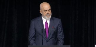 Rama dekoron me urdhrin e lartë të ‘Skënderbeut’, Artan Lame dhe Filip Rrumbullaku