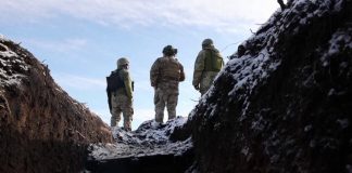 Zelensky provokon Putinin/ Rusia pretendoi se e kishte pushtuar Kupjanskun, presidenti Ukrainës bën video në qytet