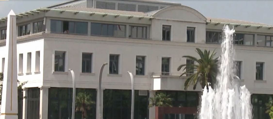 Franca frenon Malin e Zi  Integrimi  kundërshton mbylljen e dy kapitujve  të bujqesisë dhe peshkimit