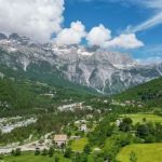 ”Express”: Thethi, fshati i vogël malor si Zvicra, por pa turma dhe pa çmime të shtrenjta