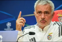 Jose Mourinho bëhet sërish protagonist; ‘dënon’ gazetarin në konferencën për shtyp
