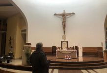 Krishtlindjet në një vend ku Zoti ishte i ndaluar