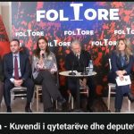 Firojnë demokratët në takimin e Berishës, dy degë nuk mbushin dot sallën (FOTO)