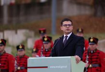 Fake News-i i ditës/ Akuzohet se ka marrë djalin e tezes zv.ministër, por Pirro Vengu nuk ka teze fare