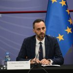 Ministri i Drejtësisë jep lajmin e mirë për mbi 13 mijë familje pronarësh: Miratuam kompensimin, paratë kalojnë në llogari bankare