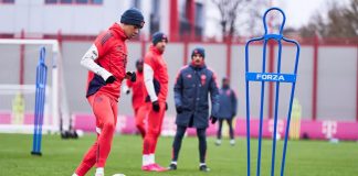 Musiala kthehet pas 164 ditëve/ Ylli i Gjermanisë rinis stërvitjen me shokët në ekipin bavarez