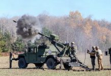 Kosova nënshkruan marrëveshjen për blerjen e sistemeve të artilerisë HUMVEE Hawkeye nga prodhuesi amerikan