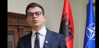 Pirro Vengu publikon mesazh para seancës në Kuvend: Hedhim një hap drejt një Shqipërie më të fortë e më të sigurt