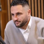 “Armikun e njeh dhe i ruhesh”, Bes Kallaku në podcastin e Grida Dumës: Zhgënjimet më të mëdha vijnë nga njerëzit e afërt…