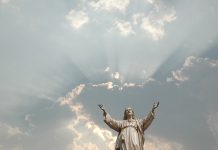 Krishtlindjet, festa e lindjes së Krishtit, kuptimi dhe historiku i një tradite mijëravjeçare