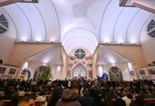 Kosovë, Albin Kurti uron besimtarët e krishterë: Krishtlindja është festë e shpresës dhe dashurisë