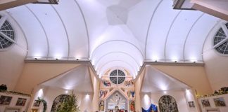 Kosovë, Albin Kurti uron besimtarët e krishterë: Krishtlindja është festë e shpresës dhe dashurisë