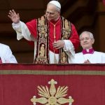 “Vuajtjet e njerëzimit bërtasin”- !Papa Leone XIV mban meshën e Krishtlindjeve: Mos harroni tendat e Gazës, refugjatët dhe të rinjtë në vijën e parë të frontit