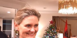 E FUNDIT/ AMBASADA E SHBA në TIRANË uron SHQIPËRINË për Vitin e Ri 2026, ja ngjarja që rëndisin si më të rëndësishmen