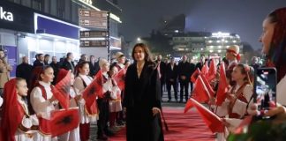 Spiropali nderon Skënderbeun në Shkup: Mesazh për rrënjët dhe përkatësinë europiane