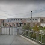 E FUNDIT/ U komandua javën e kaluar pas arratisjes së Altin Ndocit, drejtori i burgut të Durrësit pëson hemoragji celebrale