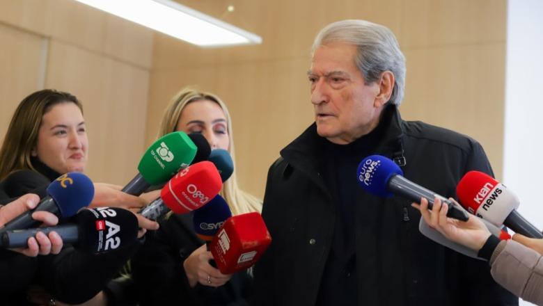 Berisha pas mbledhjes së kryesisë  Nuk marr pushtet me dhunë  e kam thënë në 1990