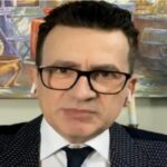 Ironia e Spahiut: PD u kënaq me fishekzjarre në protestë, sepse kapi 3-4 tituj në mediat e huaja