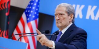 ‘Tre ditë në sallat e tempullit të demokracisë’/ Berisha kthehet me gënjeshtra nga vizita private në Strasburg