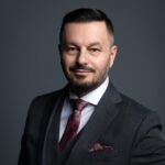 Drejtësi përmes ligjit, apo politikë përmes drejtësisë? (tani duhen dënime, gjyqin le ta bëjmë më vonë)