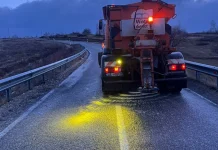 Moti i keq në vend, ARRSH: Situata në akset rrugore nën kontroll pas reshjeve të shiut dhe ngricave