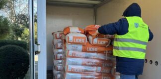 Ministri Salla: Vijon shpërndarja e bazës ushqimore për gjënë e gjallë