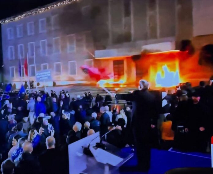 -800-0-1766478817xberishaa-981