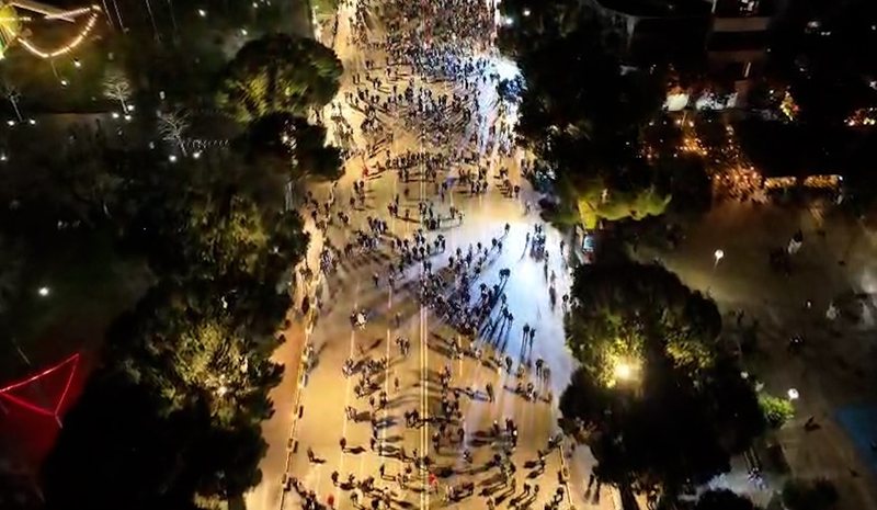 Video  Protesta e opozitës  ja pjesëmarrja