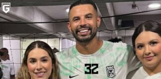 Historia e pazakontë e futbollistit kolumbian: Vetëm 12 vite diferencë me vajzën e tij të madhe