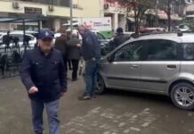 Gazetari Artan Hoxha dorëzon në SPAK audiopërgjimin origjinal të 21 janarit