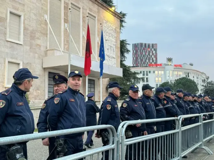 -800-0-3a208a69fb76a1c64228fc99010b1151