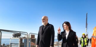 Pas takimit me kryebashkiakët, Rama inspekton punimet në shëtitoren “Taulantia”