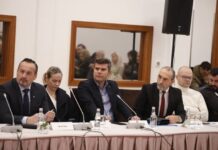 Pas dështimit të PD, ‘Shoqëria Civile’ merr përsipër bashkimin e opozitës?