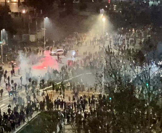 POLITICO: Shërbimet serbe testuan topa zanorë mbi qen, në bashkëpunim me Rusinë