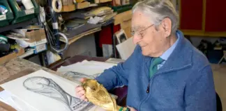 Nderohet në Milano “arkitekti” i Kupës së Botës, fituesi i konkursit të FIFA-s mes 53 modeleve