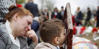 Balla kujton masakrën e Reçakut: Ndërsa komandantët e UÇK po mbahen padrejtësisht në Hagë, ekzekutorët dhe urdhëruesit vazhdojnë t’i shmangen drejtësisë